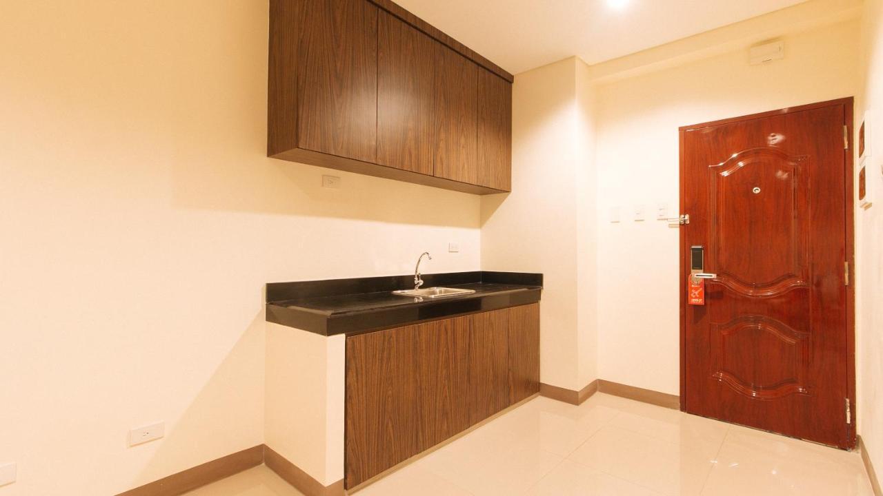 Reddoorz Plus @ Kaizen Suites Taft Avenue มะนิลา ภายนอก รูปภาพ