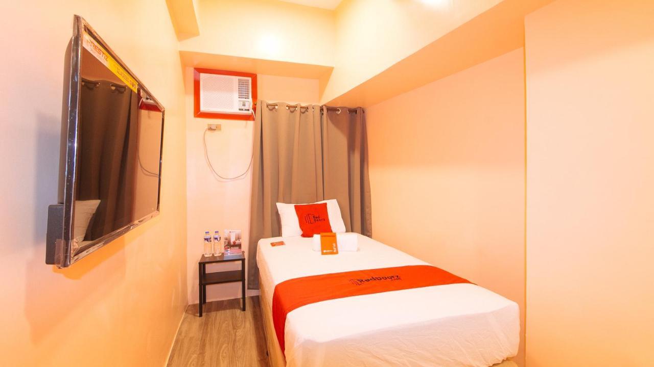 Reddoorz Plus @ Kaizen Suites Taft Avenue มะนิลา ภายนอก รูปภาพ