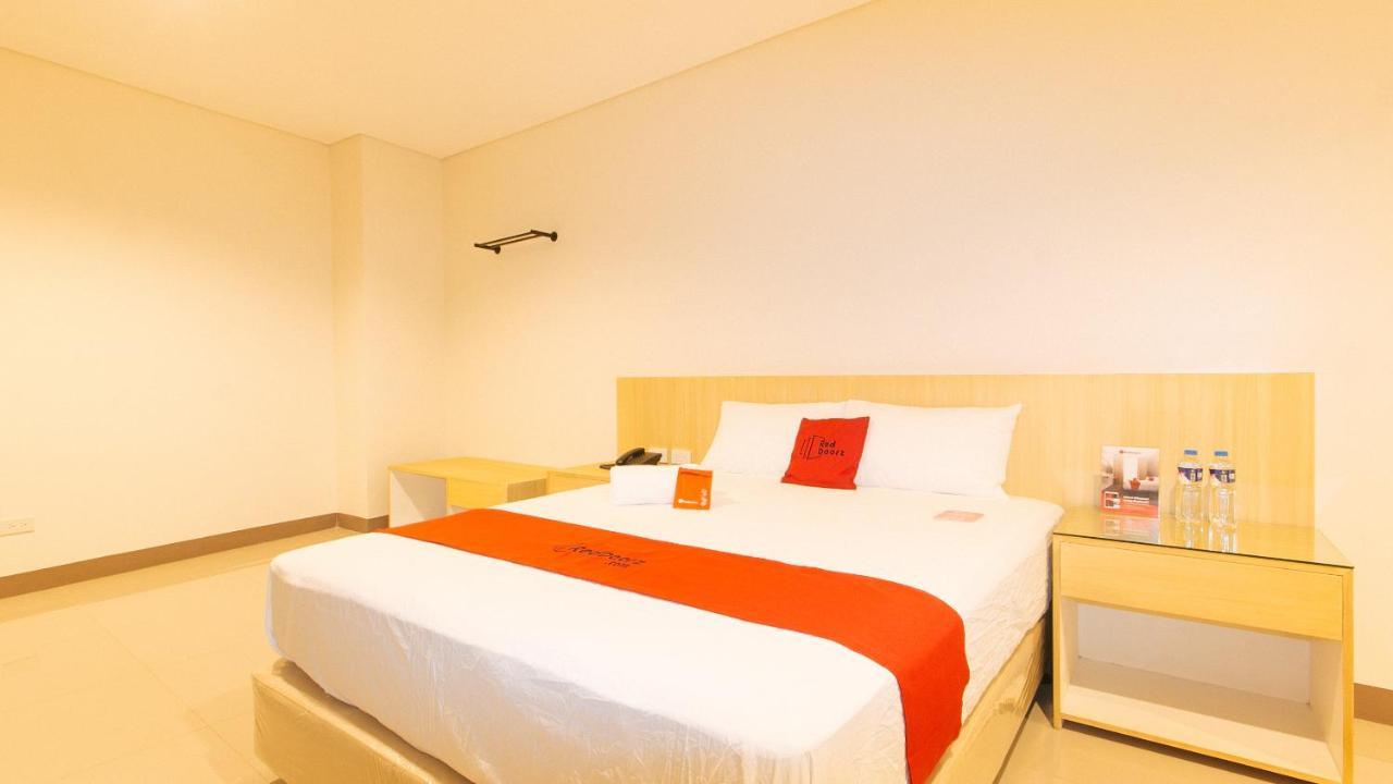 Reddoorz Plus @ Kaizen Suites Taft Avenue มะนิลา ภายนอก รูปภาพ